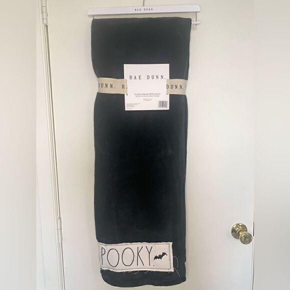 Rae Dunn Spooky Halloween Throw Blanket - Picture 3 of 6